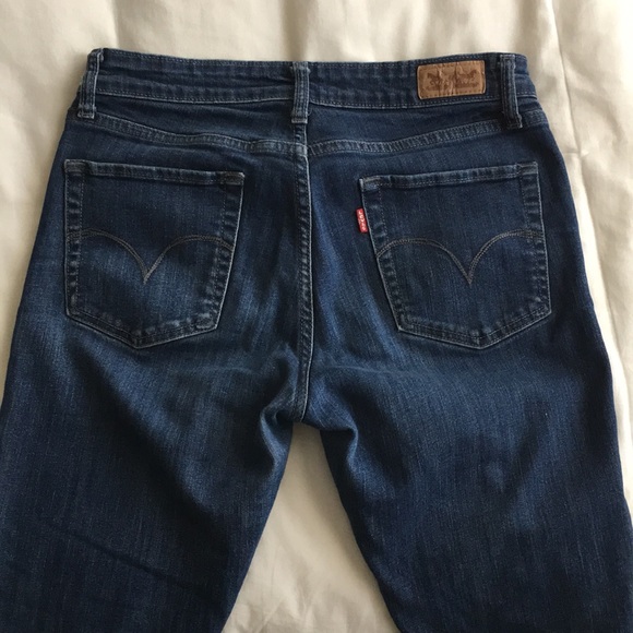 Levi's Jeans- Great Condition! - Picture 3 of 6